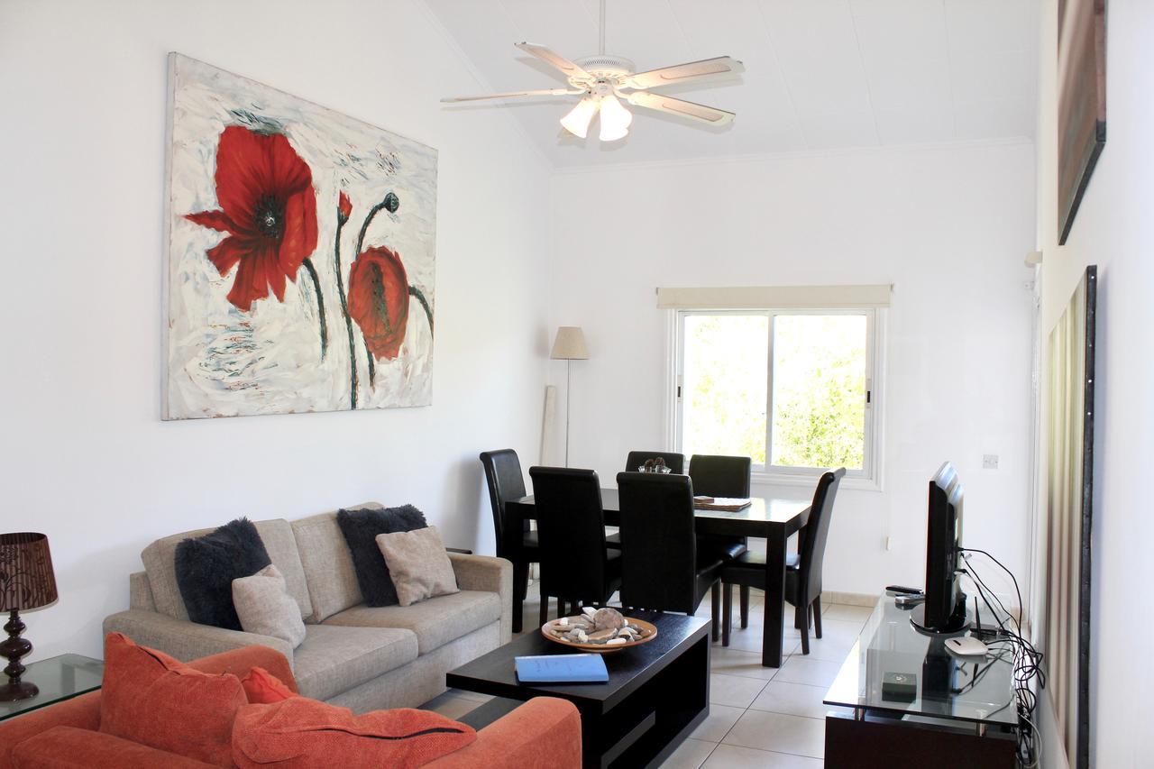Limnaria Westpark Apartment Paphos ภายนอก รูปภาพ