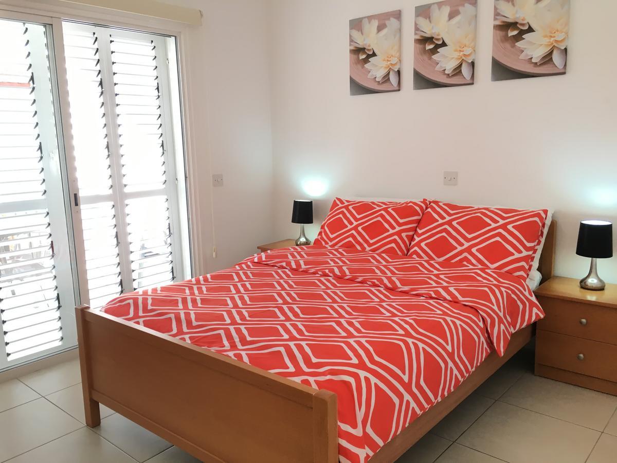 Limnaria Westpark Apartment Paphos ภายนอก รูปภาพ