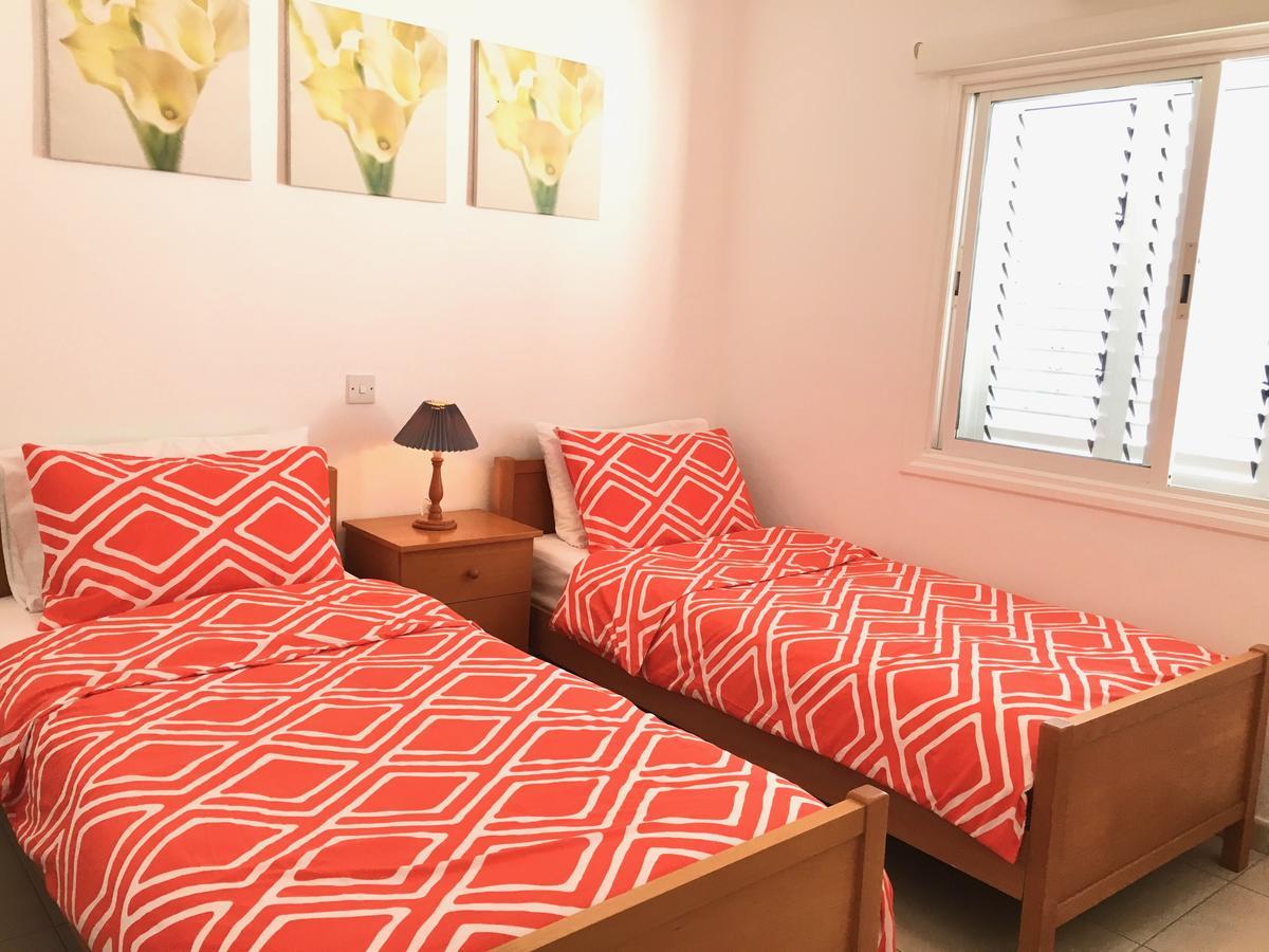 Limnaria Westpark Apartment Paphos ภายนอก รูปภาพ
